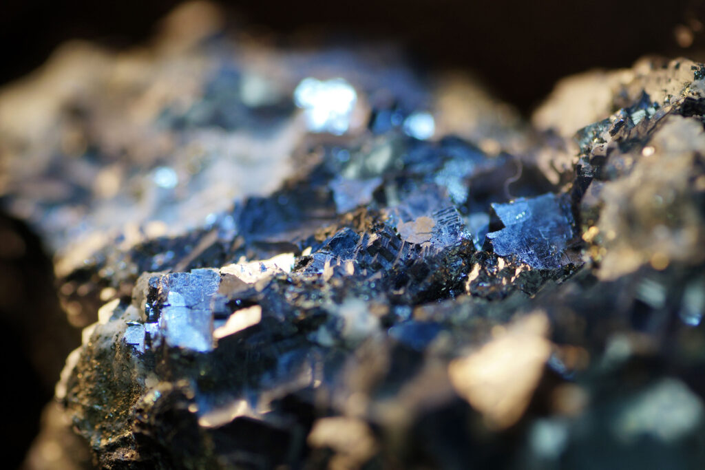 Powering Progress Responsibly: Ethically Sourced Minerals for Electronics Manufacturing